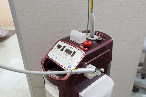 レーザー治療器